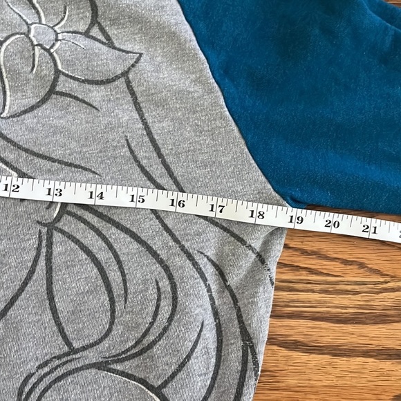 “Disneyland: Little Mermaid Sweatshirt size medium” - Picture 5 of 6